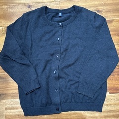 ユニクロ　110サイズ　子供服　カーディガン　長ズボンの画像