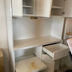 キッチン　カップボード　食器棚　ホワイトの画像