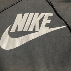 NIKE ナイキ パーカー ブラック プルオーバー フーディーの画像