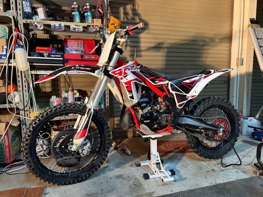 beta  x-trainer 300 モトクロス　交換可　エンデューロ　林道