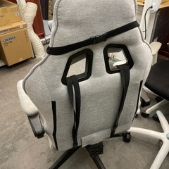 ゲーミングチェア　の画像