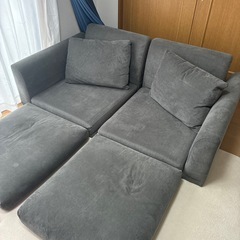 ソファー グレー ニトリの画像