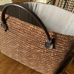 ファブリック付きのかごの画像