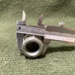 タイヤホイールボルトロックの画像