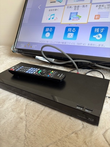薄型液晶テレビ　ブルーレイレコーダー