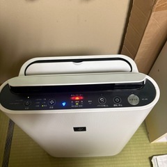 美品空気清浄機・加湿機能付きの画像