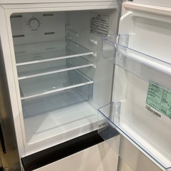 【トレファクラパーク岸和田店】2023年製　 2ドア冷蔵庫　Hisense   （1年保証付）の画像