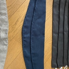 カーテン /紺色、白色の画像