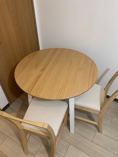 IKEA 丸テーブル、椅子セット