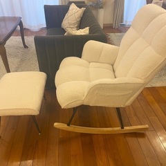 (ご購入者決定しました）ロッキングチェアの画像