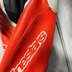 バイクスーツ　　レーシングスーツの画像