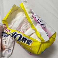 母乳パッド、新生児おむつ試供品セットの画像