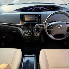 エスティマ　アエラスの画像