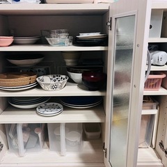 食器棚　カップボード　キャビネットの画像