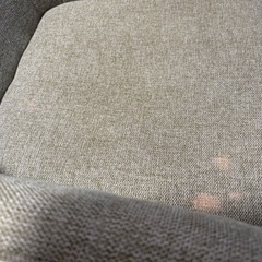 無料　ダイニングテーブルとダイニングチェア1脚セットの画像