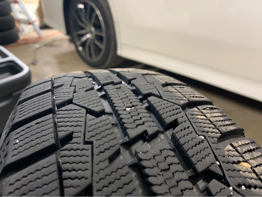 スイフト外し　175/65R15 21年製スタッドレス　ホイール付き4本セット