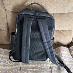 美品‼️ポケット多数。リュックサックの画像