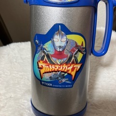 レトロ　ウルトラマン水筒の画像