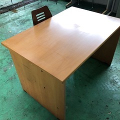 デスクチェアセット　事務デスク　事務机　テーブル　パソコンデスク　作業台　書斎　椅子　机　事務用品　木製　宮崎の画像