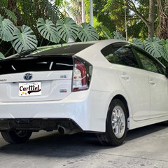 ＼誰でも車が買える次世代低与信ローン専門店／ 安心の１年保証付き 距離無制限！中古車販売 カーメル山梨店　平成２６年　トヨタ　プリウス　117,120㌔の画像