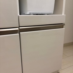 ニトリの食器棚の画像