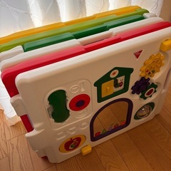 はらぺこあおむし　　ベビーサークル　の画像