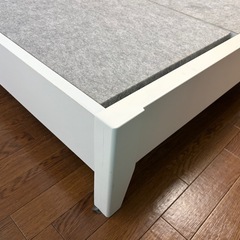 シングルサイズベッド 白の画像