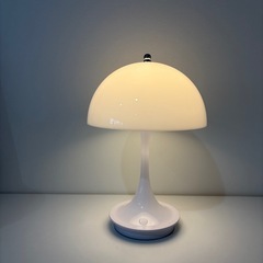 テーブルランプ ルイスポールセン リプロダクトの画像