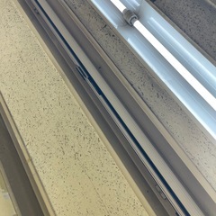 プロジェクター用ロールスクリーンの画像