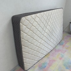 【取引決定
】美品 セミダブルマットレスの画像