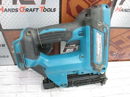 マキタ makita PT353D ピンタッカ 中古品 本体のみ 18Ｖ 15/18/25/30/35mm　【ハンズクラフト宜野湾店】