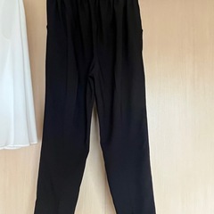 ブラウスチェーンつきセットアップLサイズ
の画像