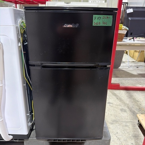 F37 2024年製 
COMFEE' 冷蔵庫 90L 幅47.8cm 2ドア 右開き コンパクト 耐熱天板 スリム 小型 1人暮らし RCT90BL(E) ブラック