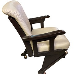 家具調コタツの回転式椅子　肘掛け付きイス　一人用　背もたれ3段階に傾きます。の画像