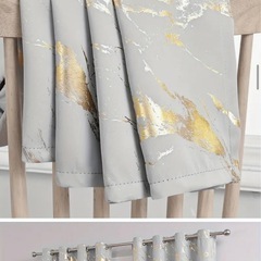 カーテン2枚の画像