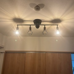 ほぼ新品　保証書つきリビングダイニングライト2点の画像