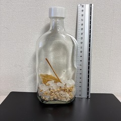 オリジナルカクテル作り　ガラス瓶の画像