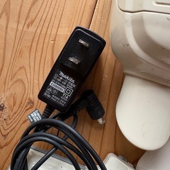 マキタ 充電式クリーナ CL105DW ラウンドブラシの画像