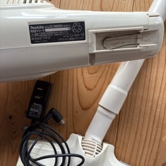 マキタ 充電式クリーナ CL105DW ラウンドブラシの画像