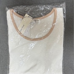 トップス　カットソー　新品の画像