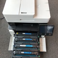 Canon Satera MF634CDW レーザープリンター【中古品】※【未使用のリサイクルトナー(CMYK＋Kの計5本)付き】の画像