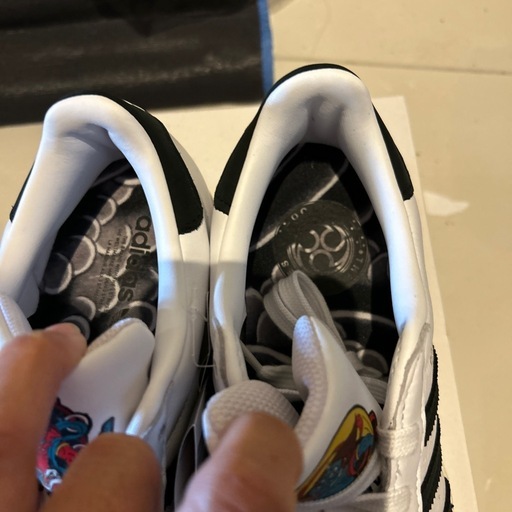 新品　adidas 23.5_3
