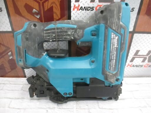 マキタ makita ST421D 充電式タッカ 中古品 本体のみ 18V 4mm×13～25mm 【ハンズクラフト宜野湾店】