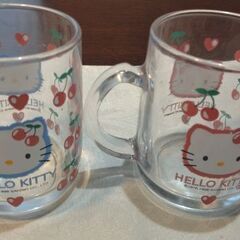 ハローキティ　ガラスのマグカップ　2個　（ブルー、ピンク）の画像