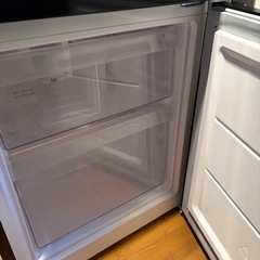 【手渡し】新品未使用2025年製冷蔵庫 ブラック OBBR-121Aの画像