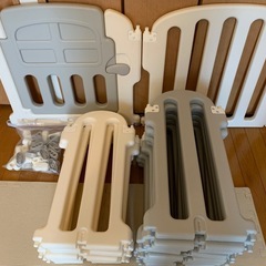 ベビーサークルの画像