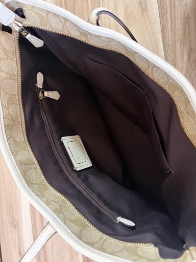 【配送可能】コーチ　COACH トートバッグ　ショルダーバッグ　肩掛け　手提げ　ベージュ