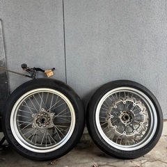 モトクロスバイク
の画像