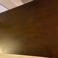 ダイニングテーブル、椅子の画像