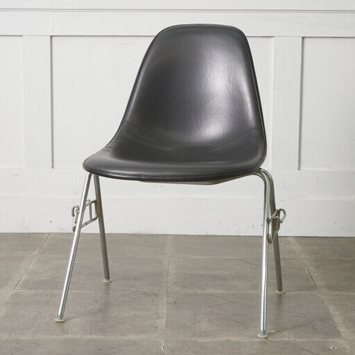 【発送の場合は即購入不可】 Herman Miller イームズ サイドシェルチェア ヴィンテージ スタッキングベース FRP Eames 椅子 ハーマンミラー ビンテージ 名作 97487